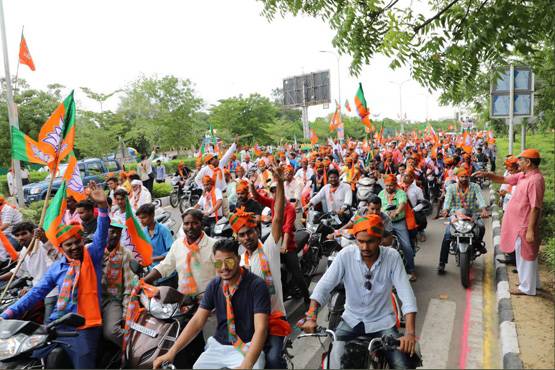 PHOTOS: जयपुर पहुंचे अमित शाह का ग्रैंड वेलकम