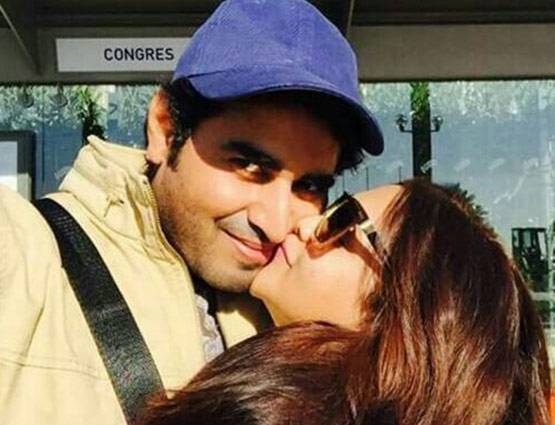 मॉनसून में रोमांस करते इस टीवी कपल की फोटोज LEAKED, मिला ये रिएक्शन