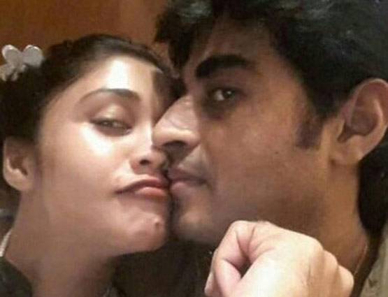 मॉनसून में रोमांस करते इस टीवी कपल की फोटोज LEAKED, मिला ये रिएक्शन