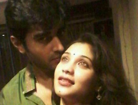 मॉनसून में रोमांस करते इस टीवी कपल की फोटोज LEAKED, मिला ये रिएक्शन