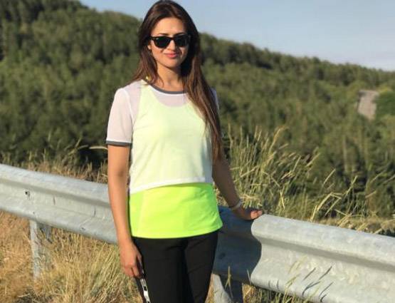 दूसरा हनीमून मना रही हैं दिव्यांका त्रिपाठी, ये हैं वो पर्सनल PHOTOS