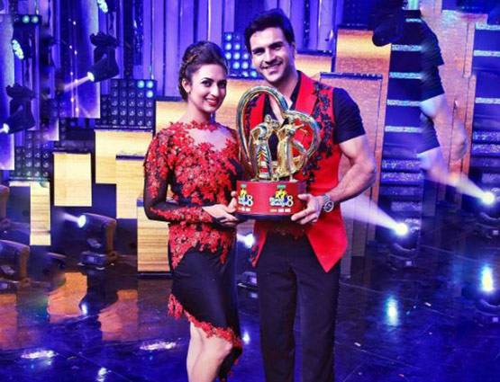 दूसरा हनीमून मना रही हैं दिव्यांका त्रिपाठी, ये हैं वो पर्सनल PHOTOS