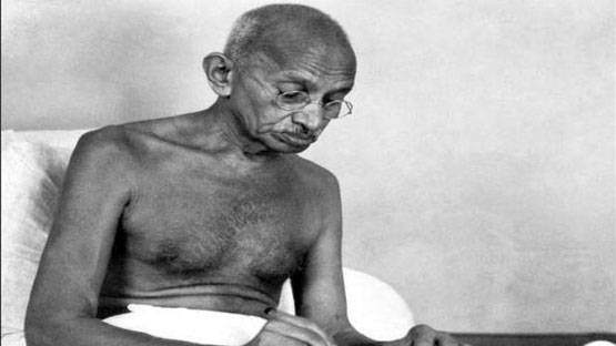 ये है बापू का परिवार, कोई विदेश में है प्रोफेसर तो कोई रहा है MP