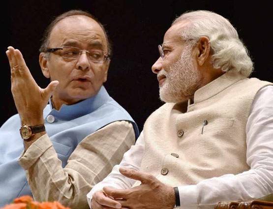 GST: आपकी थाली की ये चीजें अब TAX FREE, पिज्जा-बर्गर महंगा