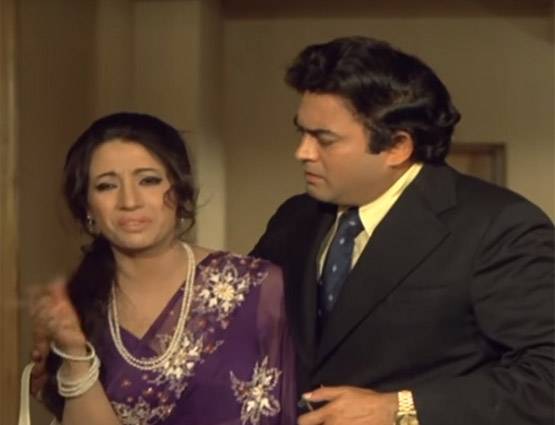 आंधी फिल्म पर इमरजेंसी में लगाया गया था BAN, कहा गया था- शराब पीने के सीन हटाएं