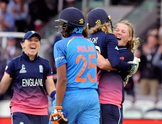 ये मायूस चेहरे बयां करते हैं, हमसे कहीं ज्यादा दुख इन 'शेरनियों' को है