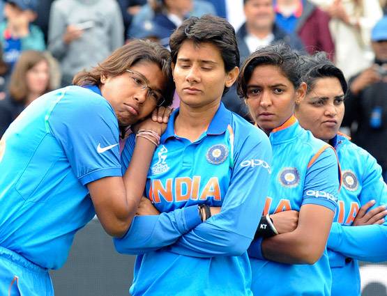 ये मायूस चेहरे बयां करते हैं, हमसे कहीं ज्यादा दुख इन 'शेरनियों' को है