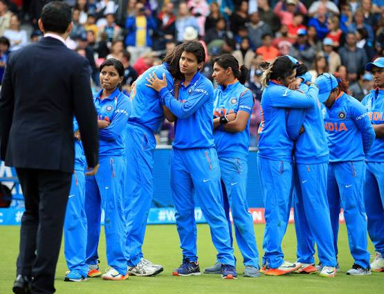 ये मायूस चेहरे बयां करते हैं, हमसे कहीं ज्यादा दुख इन 'शेरनियों' को है