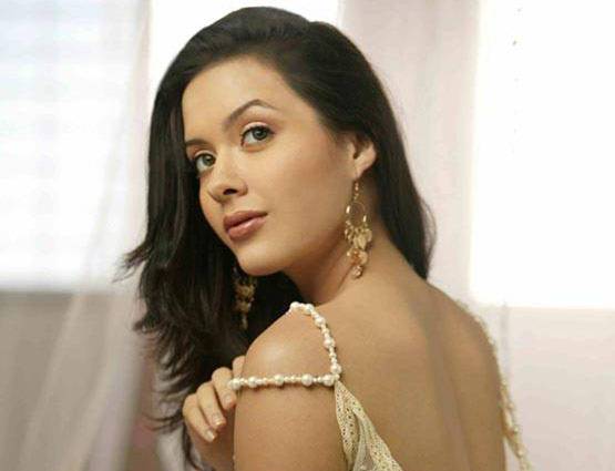 ये बॉलीवुड एक्ट्रेस है जहीर खान की मंगेतर, राजघराने से रखती हैं ताल्लुक