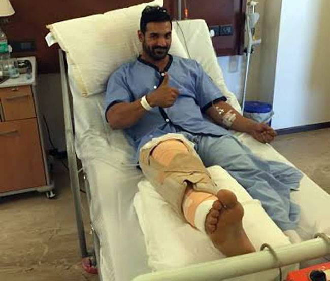 सेट पर हुए हादसे में कंगना को आए 15 टांकें, अक्षय का पैर भी जला था