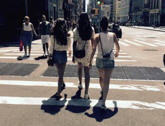 कटरीना पर फिदा हुई आलिया, चूमकर किया बर्थडे विश...