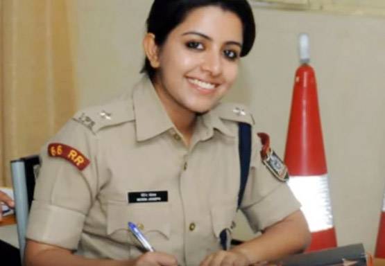 किसी पर बनी फिल्म तो किसी पर हो रहा है रिसर्च, ये हैं देश की 10 बेमिसाल महिला IAS-IPS अफसर