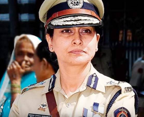किसी पर बनी फिल्म तो किसी पर हो रहा है रिसर्च, ये हैं देश की 10 बेमिसाल महिला IAS-IPS अफसर