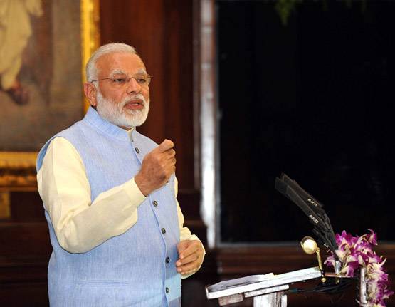 जीएसटी पर मिडनाइट मेगा शो की 10 यादगार तस्वीरें