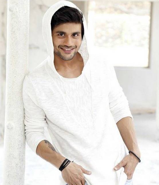 कोई हीरो का बेटा तो कोई डायेक्टर का, फिर भी सुपरफ्लॉप हैं ये एक्टर्स