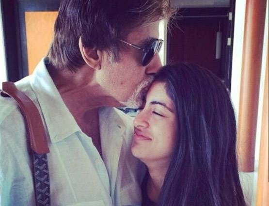 दोस्त के साथ नव्या की तस्वीर हुई थी वायरल, अमिताभ ने दी ये सलाह