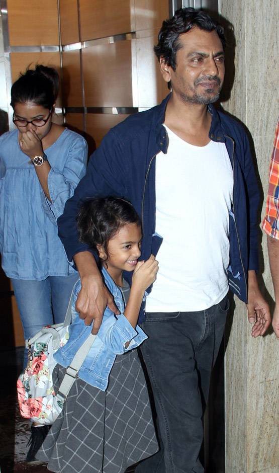 और बच्चों से बहुत अलग है नवाजुद्दीन सिद्दीकी की बेटी, देखें PHOTOS