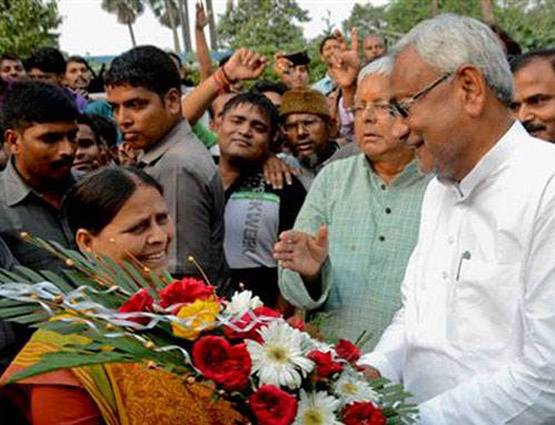 इस किन्नर ने कभी लालू को दी थी बददुआ, कहा था- बर्बाद हो जाएगा तुम्हारा परिवार