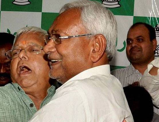 इस किन्नर ने कभी लालू को दी थी बददुआ, कहा था- बर्बाद हो जाएगा तुम्हारा परिवार