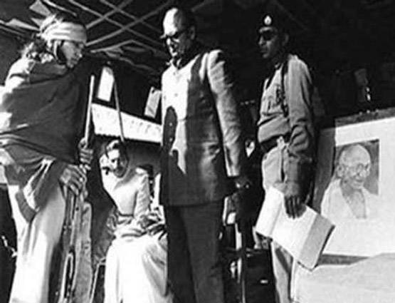 गांव की फूलन से बैंडिट क्वीन तक..दहशत का वो सफर, देखें PHOTOS