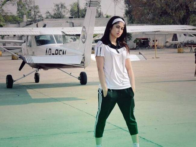 पीएम मोदी को धमकी देने वाली पाक मॉडल कंदील बलोच की आज के दिन की गई थी हत्या, देखें तस्वीरें