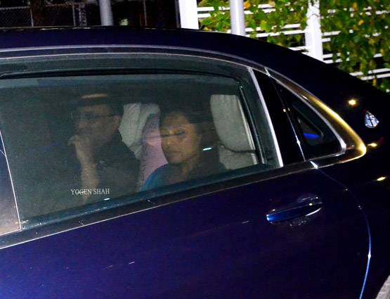 PHOTOS: मम्मी और रानी संग डिनर पर पहुंचे आदित्य चोपड़ा