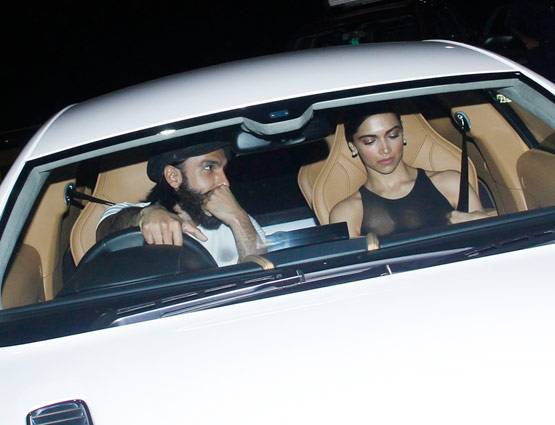 देर रात दीपिका के घर के बाहर इंतजार करते दिखे रणवीर