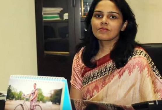 किसी पर बनी फिल्म तो किसी पर हो रहा है रिसर्च, ये हैं देश की 10 बेमिसाल महिला IAS-IPS अफसर