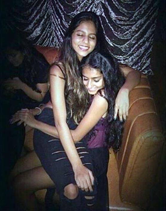 शाहरुख की बेटी का BIKINI अवतार, ग्लैमर को लेकर फिर चर्चा में