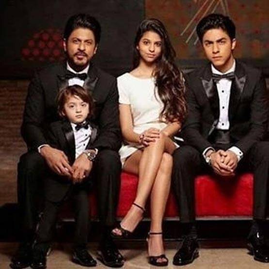 शाहरुख की बेटी का BIKINI अवतार, ग्लैमर को लेकर फिर चर्चा में