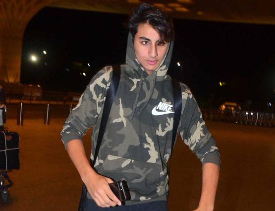 सारा-इब्राहिम संग निकले सैफ अली खान, करीना और तैमूर नहीं आए साथ