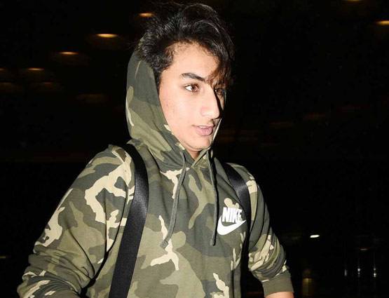 सारा-इब्राहिम संग निकले सैफ अली खान, करीना और तैमूर नहीं आए साथ