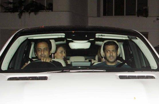 सलमान और यूलिया के रिश्ते का सच जानती हैं सोनाक्षी