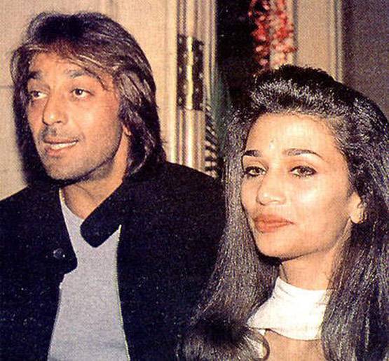 संजय दत्त ने की तीन बार शादी, इस वजह से हुई थी पहली पत्नी की मौत