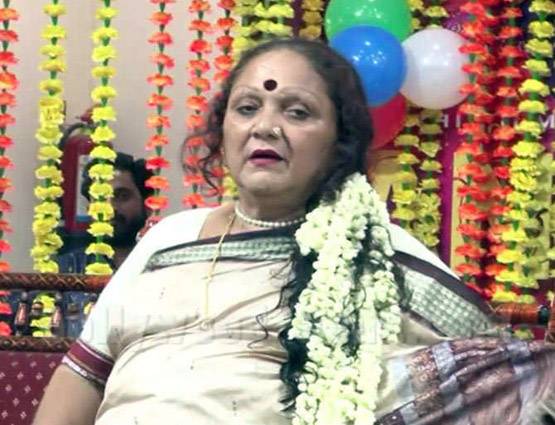 इस किन्नर ने कभी लालू को दी थी बददुआ, कहा था- बर्बाद हो जाएगा तुम्हारा परिवार