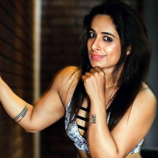 रोडीज की विनर श्वेता मेहता की बॉडी देख आप भी कहेंगे WOW...