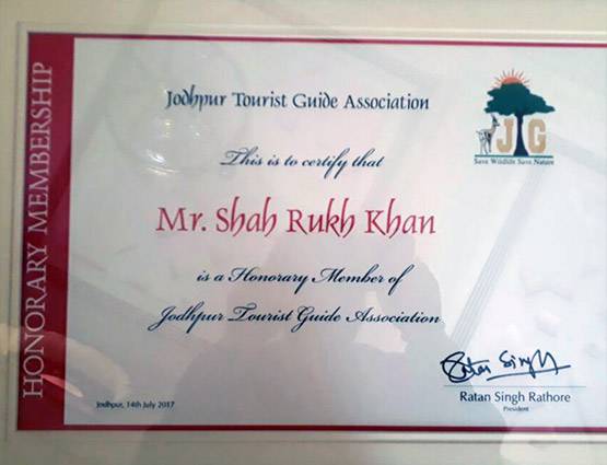 पगड़ी पहन शाहरुख तैयार, ये लुक देख आप भी कहेंगे वाह-वाह