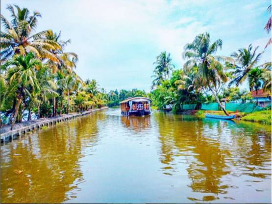 ये शहर हैं भारत के स्कॉटलैंड और वेनिस, इनकी खूबसूरती देखते रह जाएंगे