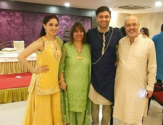 भाई की शादी में खूब नाची बाहुबली की ये एक्ट्रेस, दिखा देसी अंदाज