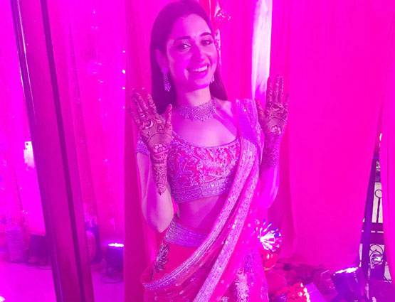 भाई की शादी में खूब नाची बाहुबली की ये एक्ट्रेस, दिखा देसी अंदाज