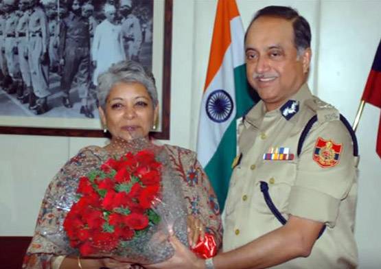 किसी पर बनी फिल्म तो किसी पर हो रहा है रिसर्च, ये हैं देश की 10 बेमिसाल महिला IAS-IPS अफसर