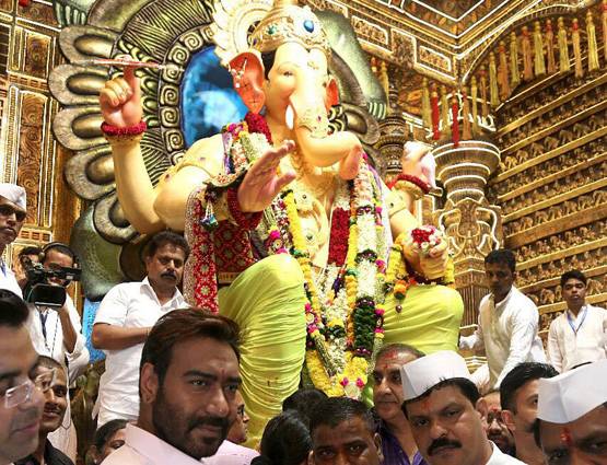 सलमान नहीं बहन अर्पिता के घर विराजे बप्पा, बॉलीवुड सेलिब्रेटीज ने ऐसे किया गणपति का स्वागत