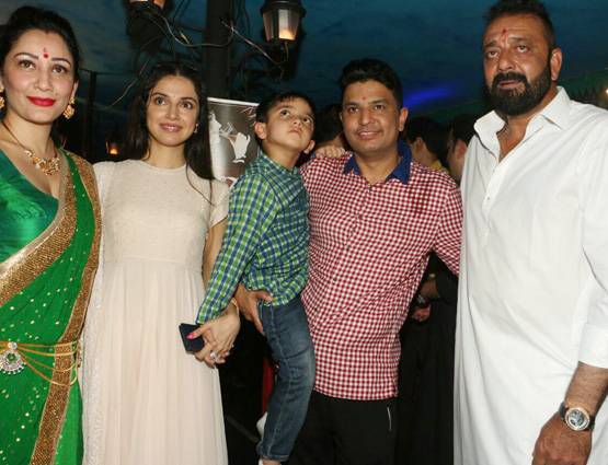 फिल्म के लिए बप्पा की शरण में आए संजय दत्त, हरे रंग की साड़ी में छाईं मान्यता