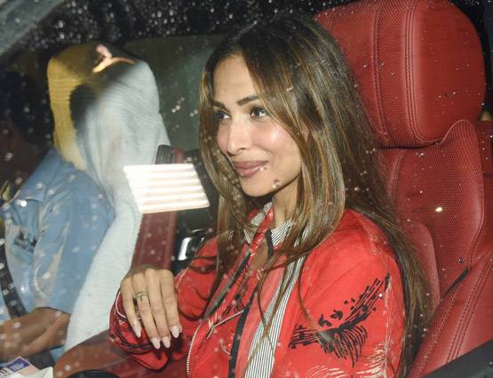 करण जौहर ने अपने घर रखी नेहा धूपिया की बर्थडे पार्टी, पहुंचे ये CELEBS