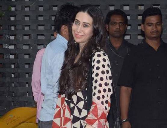 बहन अर्पिता के घर बप्पा के दर्शन करने पहुंचे सलमान, मलाइका से लेकर यूलिया तक ये CELEBS भी आए नजर