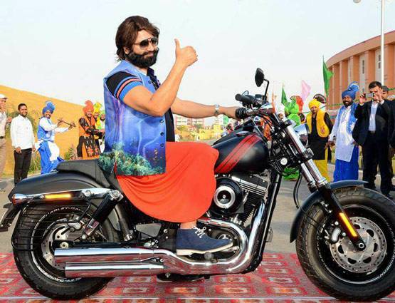 बाबा राम रहीम की गाड़ियों से जुड़ी ये बातें नहीं जानते होंगे आप