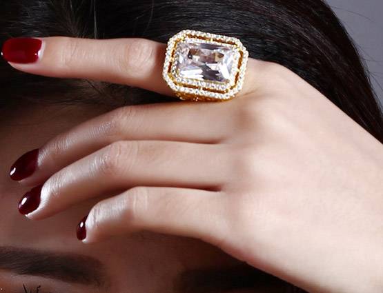 रत्न वाली अंगूठी पहनने के बाद भी नहीं बदल रहा भाग्य, तो जानिये क्या करना चाहिए...