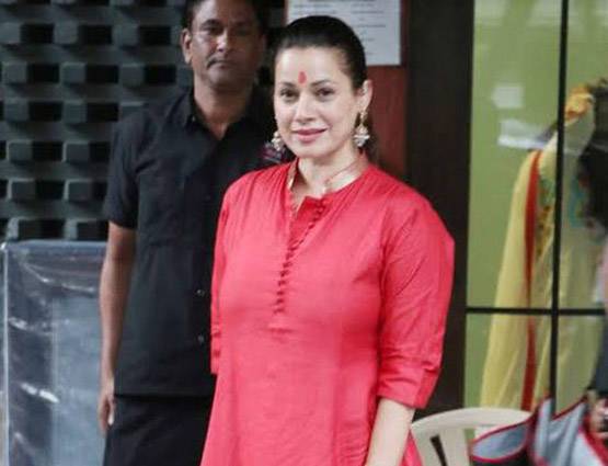 बहन अर्पिता के घर बप्पा के दर्शन करने पहुंचे सलमान, मलाइका से लेकर यूलिया तक ये CELEBS भी आए नजर