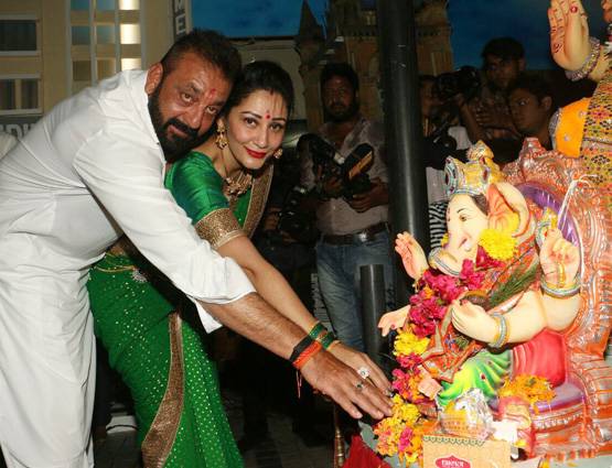 फिल्म के लिए बप्पा की शरण में आए संजय दत्त, हरे रंग की साड़ी में छाईं मान्यता