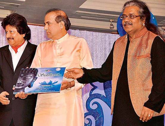 B'day Special: वो सिंगर जिसने ठुकराया माधुरी दीक्षित से शादी का ऑफर